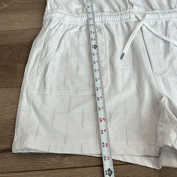 Athleta Farallon White Printed Front Snap Romper Size 1X - Picture 9 of 14